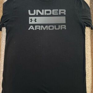 Under Armour Black Short-Sleeve Logo Tee with Gray Graphic